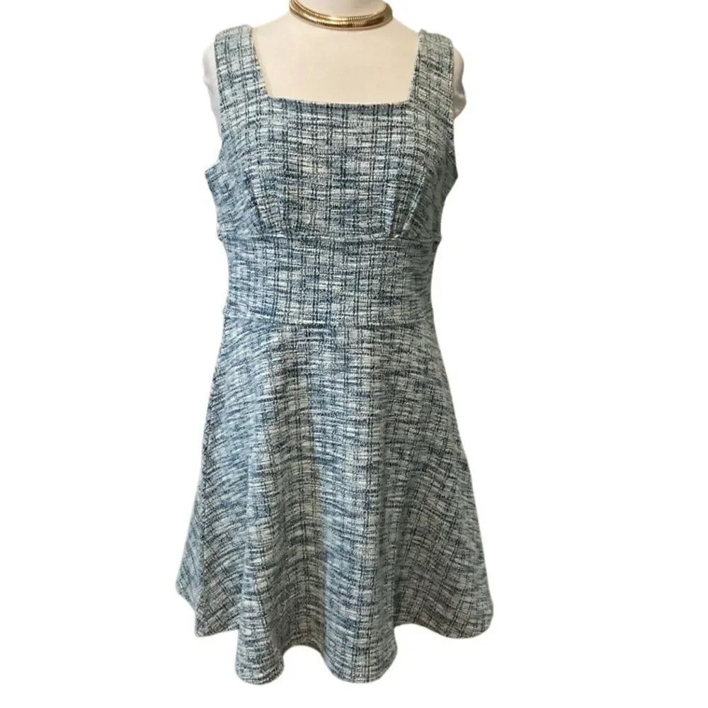 NWT LEOTA Ariana Sleeveless Tweed Dress In blue size Medium
